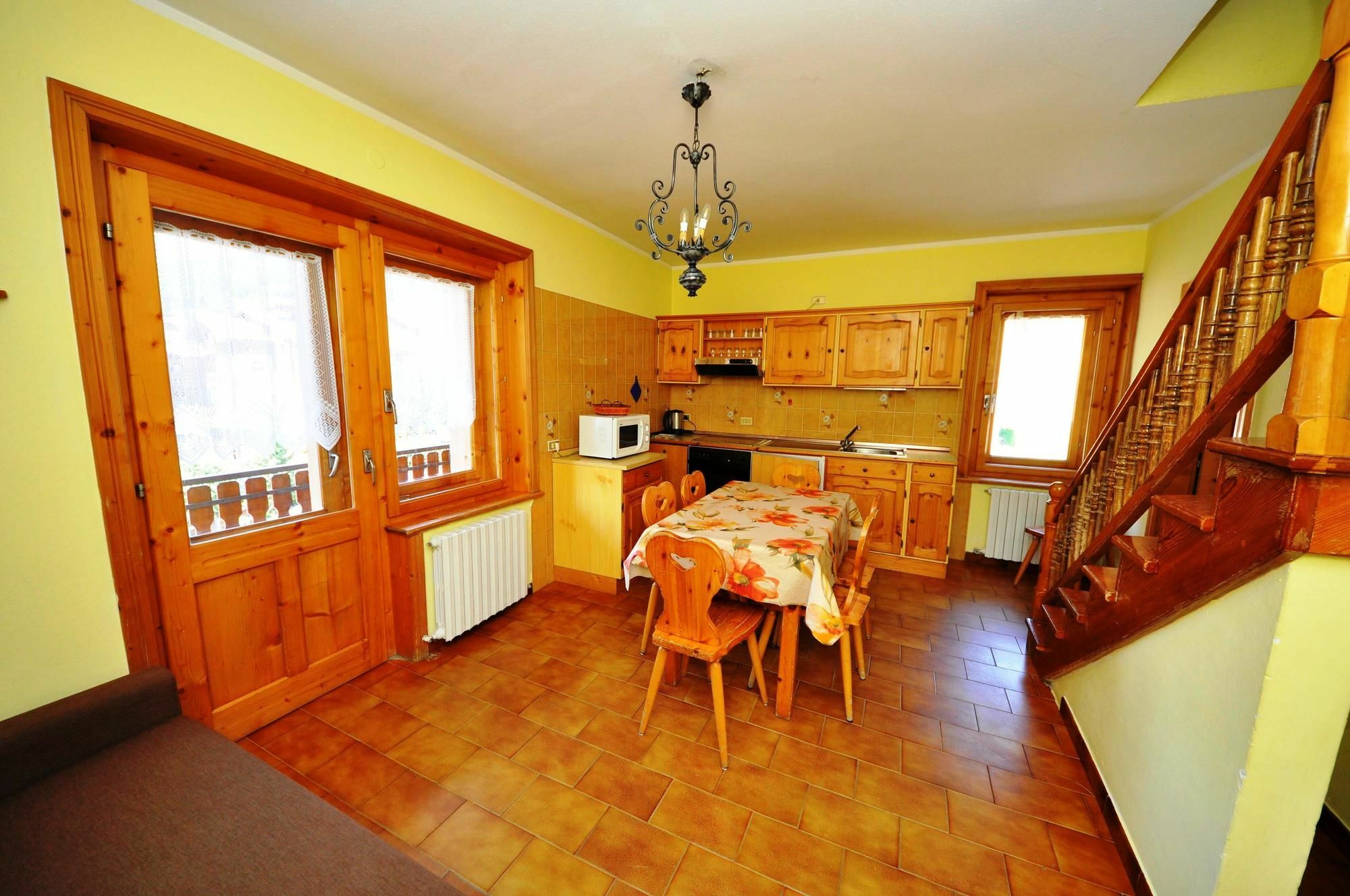 Residence Casa Longa By Livigno Accomodation エクステリア 写真