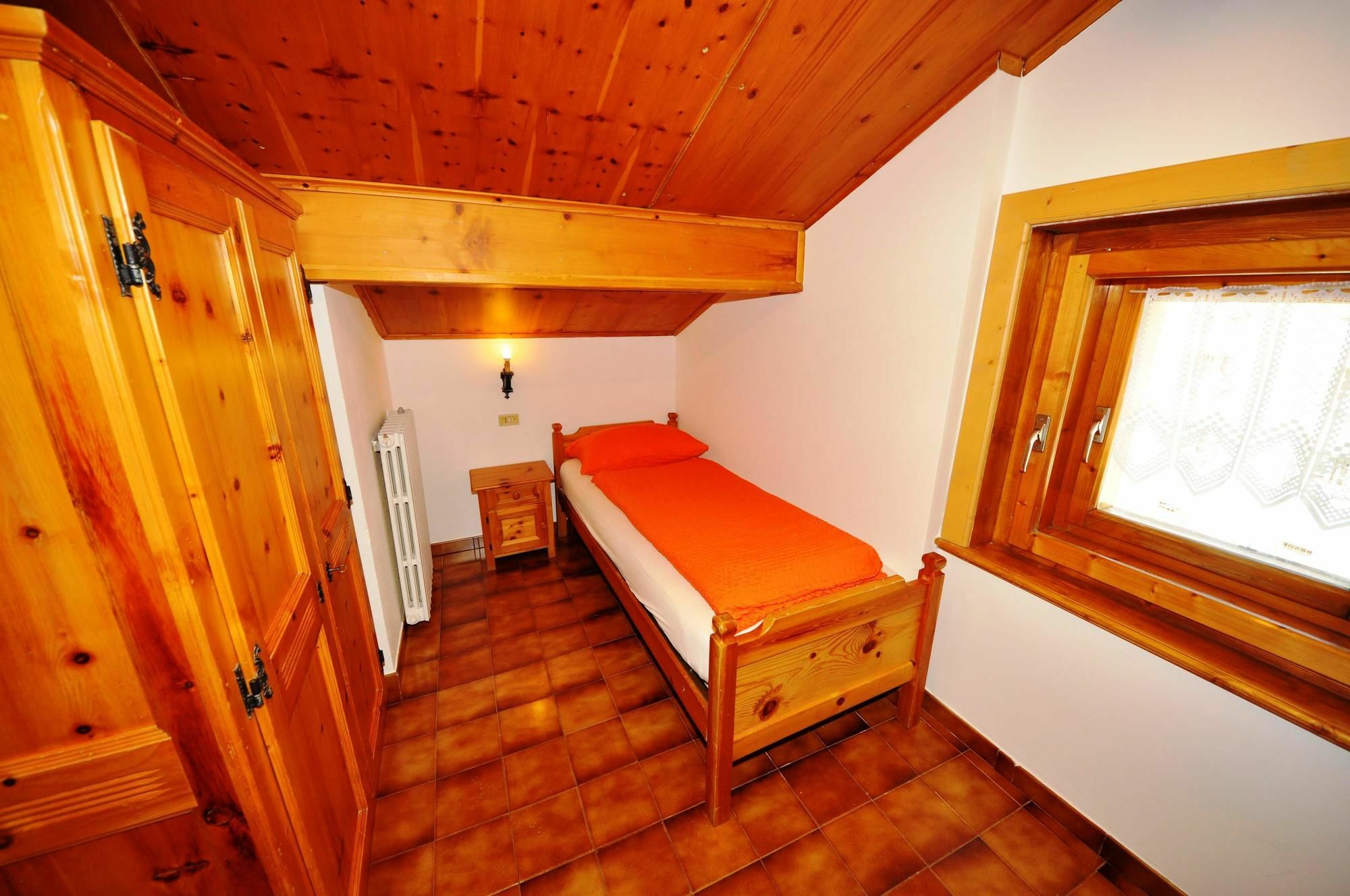 Residence Casa Longa By Livigno Accomodation エクステリア 写真