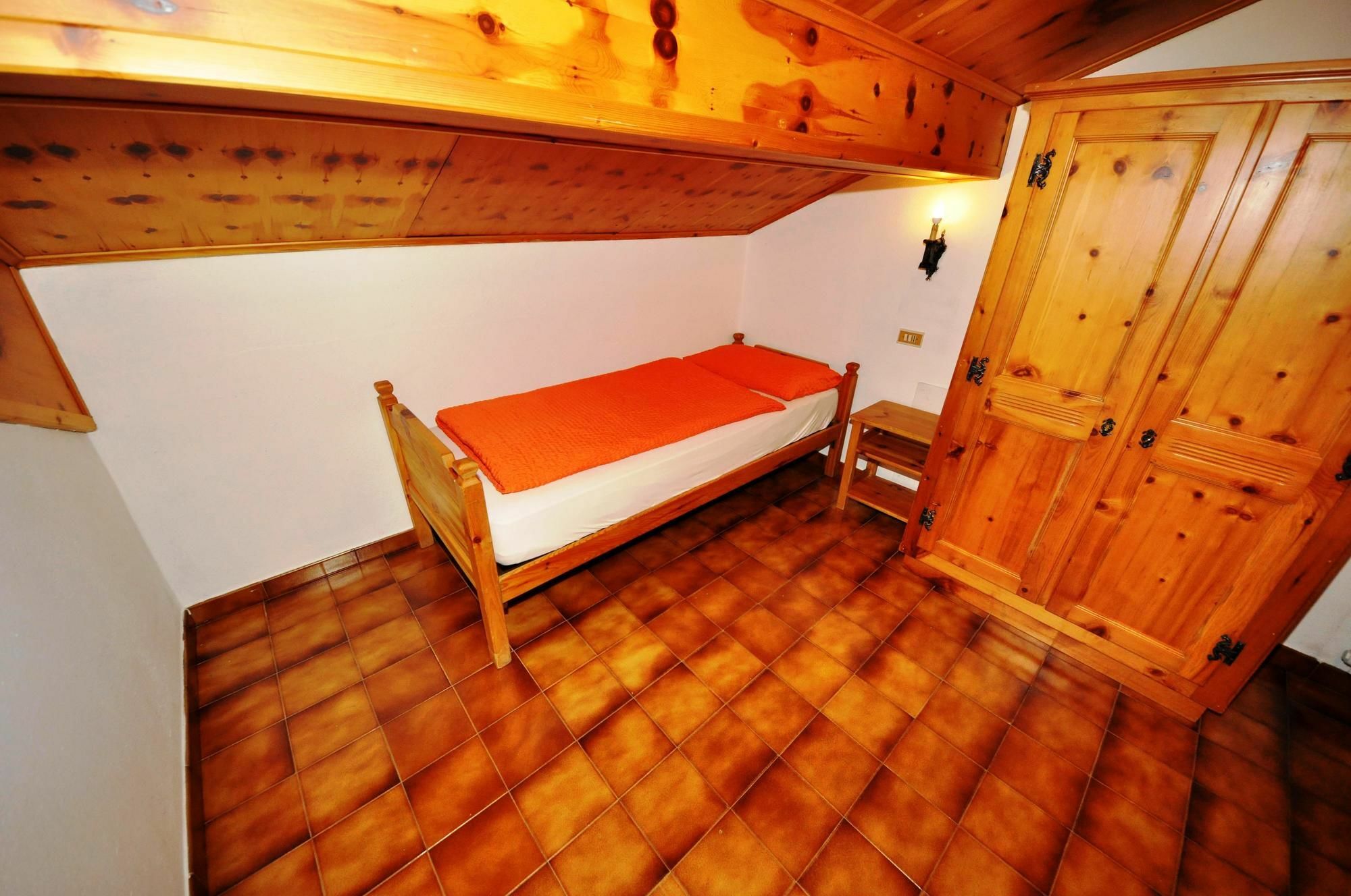 Residence Casa Longa By Livigno Accomodation エクステリア 写真
